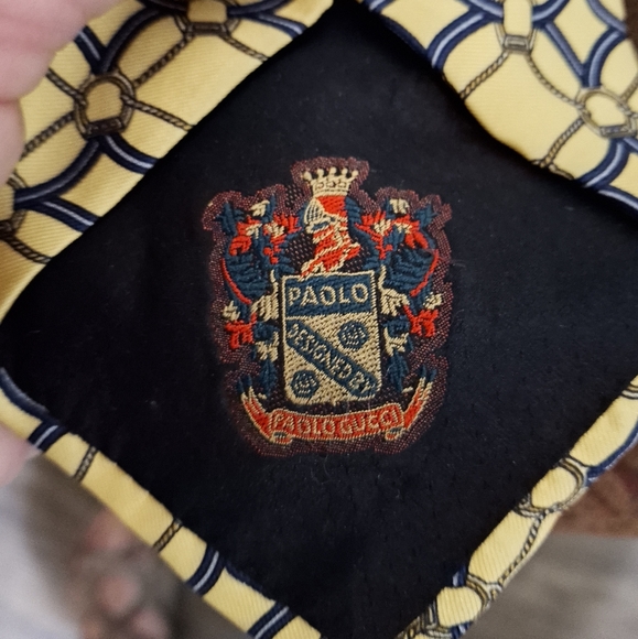 Vintage Gucci Made in Italy 100% Silk Designer Tie. - Picture 6 of 15